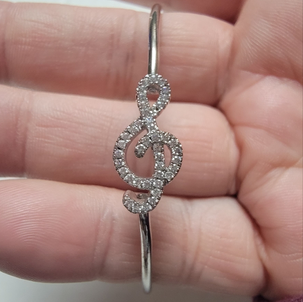 Music Note Bracelet - Picture 2 of 8